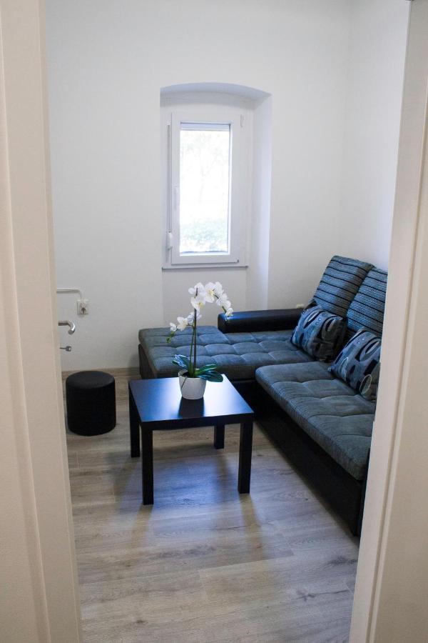 Ferienwohnung White Orchid Pula Exterior foto