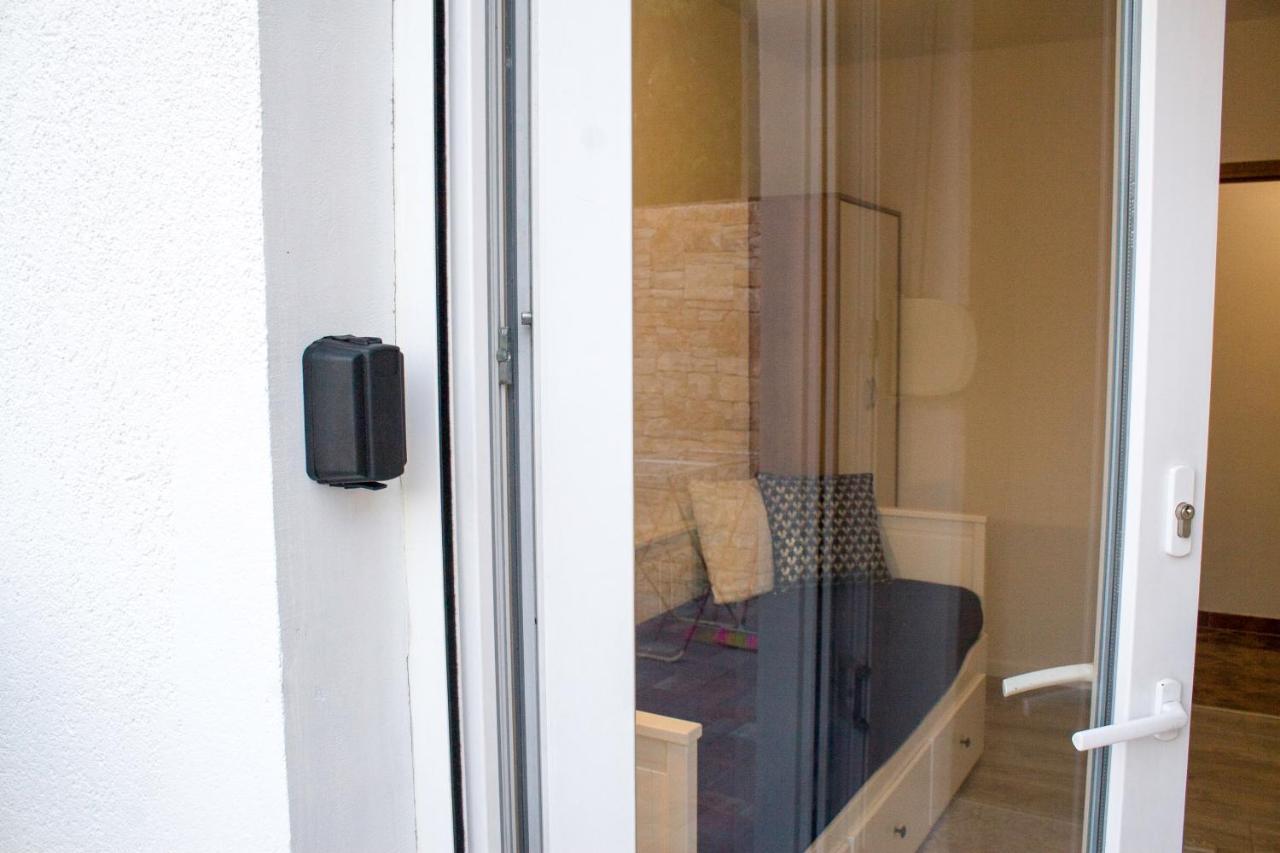 Ferienwohnung White Orchid Pula Exterior foto
