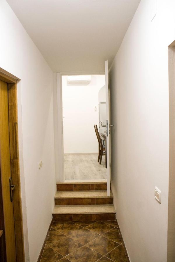 Ferienwohnung White Orchid Pula Exterior foto
