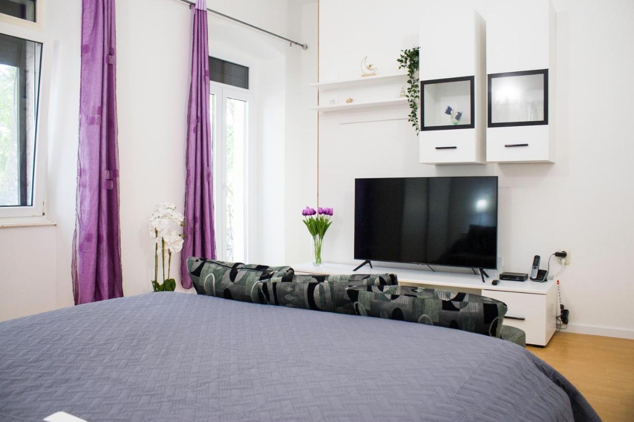 Ferienwohnung White Orchid Pula Exterior foto